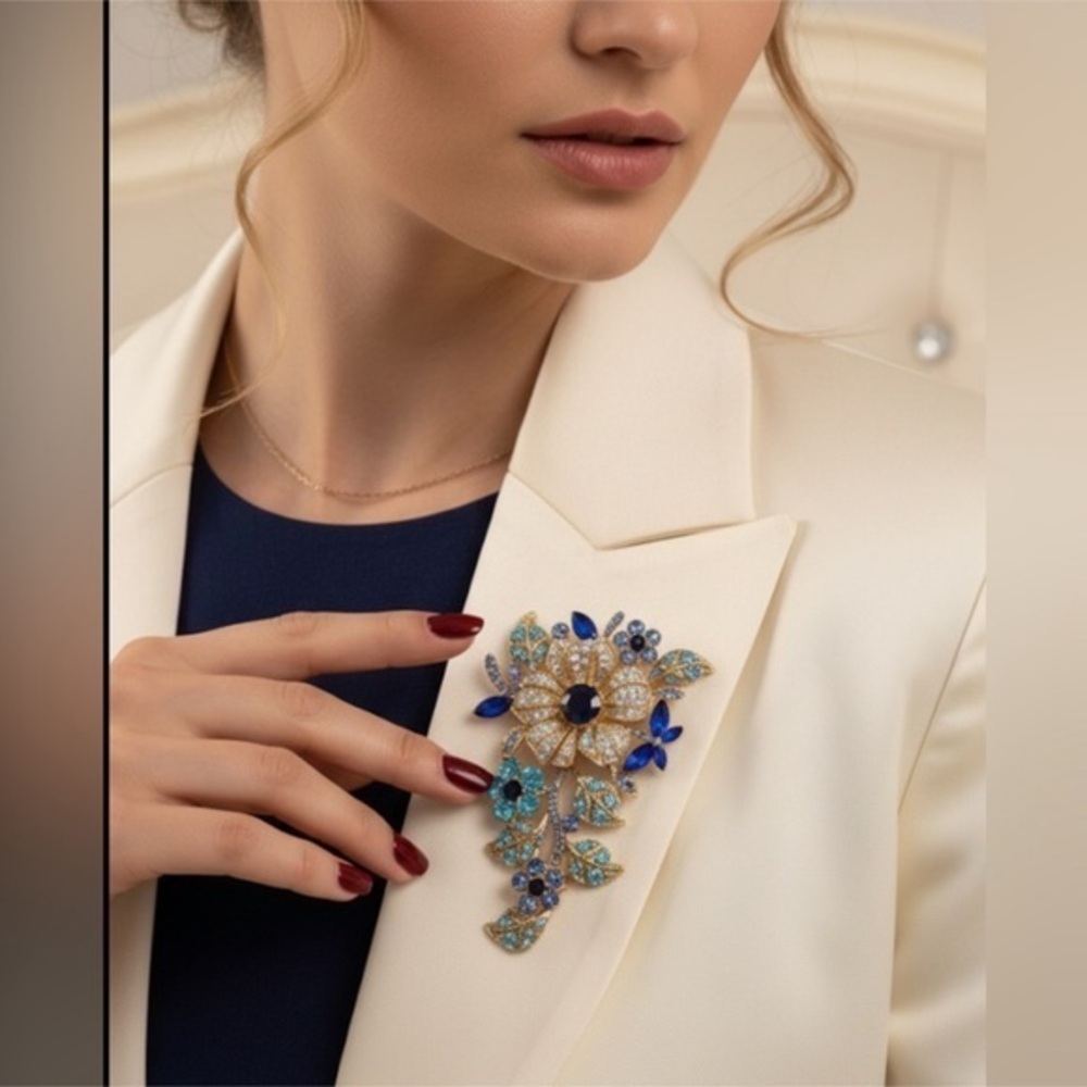 ✨NEW Elegant Gold and Blue Floral Statement brooch